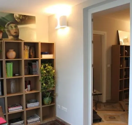 Lägenhet Nel Centro Di Un'oasi Verde