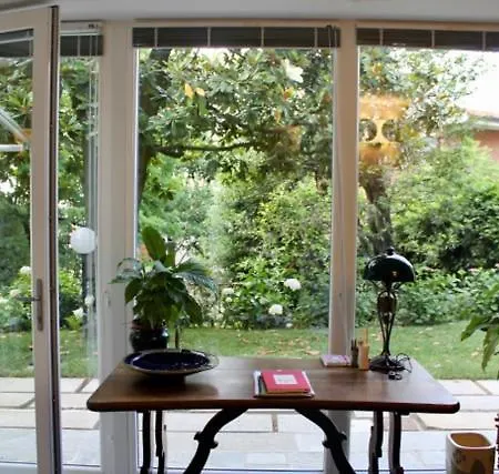 Nel Centro Di Un'oasi Verde Turin