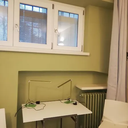 Nel Centro Di Un'oasi Verde アパート *