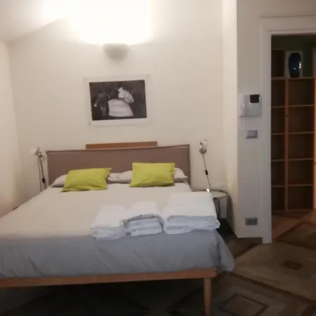 Nel Centro Di Un'oasi Verde