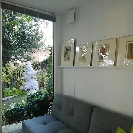 Nel Centro Di Un'oasi Verde Lägenhet *