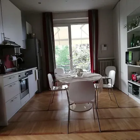 Apartment Nel Centro Di Un'oasi Verde
