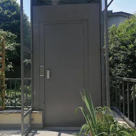 Nel Centro Di Un'oasi Verde アパート トリノ