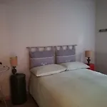 Nel Centro Di Un'oasi Verde