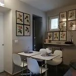 Nel Centro Di Un'oasi Verde Διαμέρισμα *