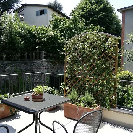 Nel Centro Di Un'oasi Verde * Turín